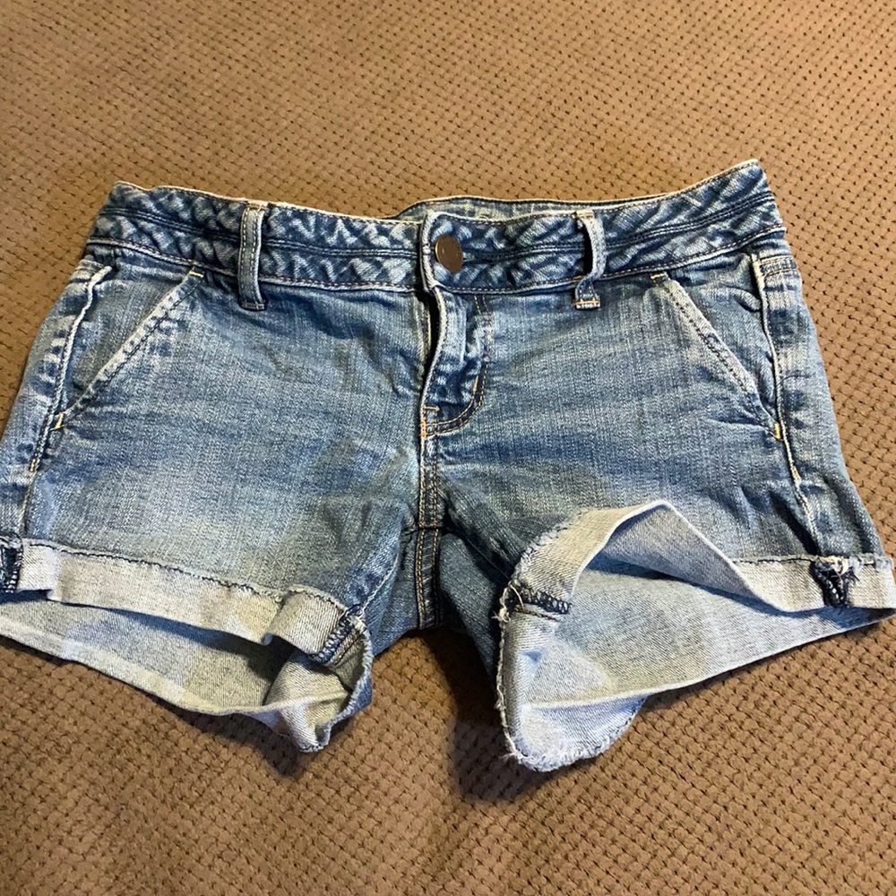 American Eagle jean shorts size 4